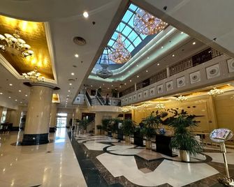 Foreign Experts Building - Beijing - Lobby