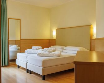 Club Hotel e Residence La Vela - Nago–Torbole