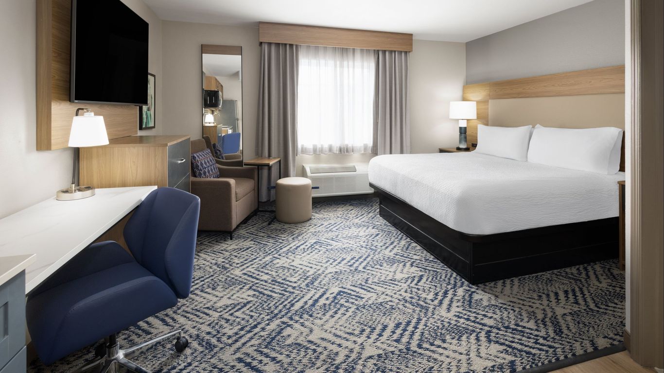 Candlewood Suites