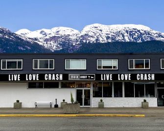 Crash Hotel Squamish - Squamish - Edificio