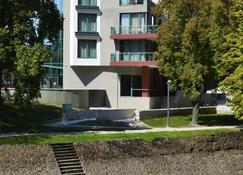 Portobello Wellness & Yacht Hotel - Esztergom - Gebouw