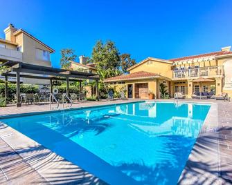 Unobstructed Ocean-Golf Views, Step In Shower, King Bed, Garage,quiet, Private - Dana Point - Pool