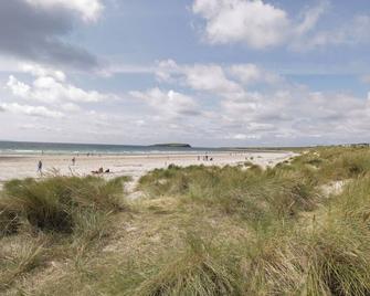 No.5 Beach Cottages, Pet Friendly In Keel, County Mayo - Achill Island - Beach