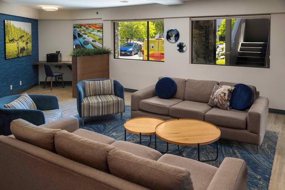 Accent Inns Burnaby thumbnail 3