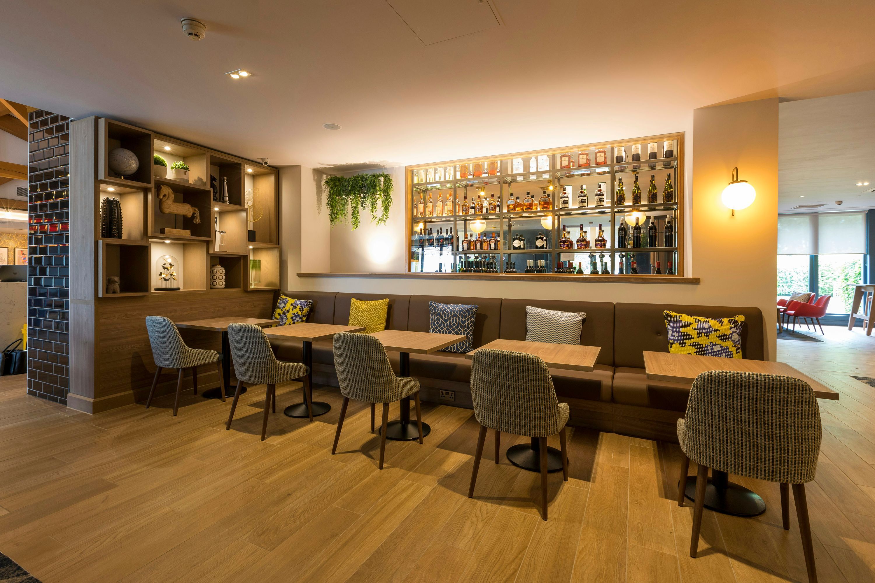 Holiday Inn Cambridge By IHG - קיימברידג' - בר