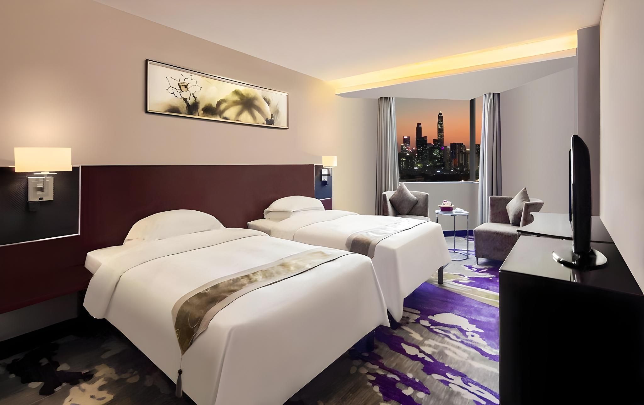 Pavilion Century Tower Hotel