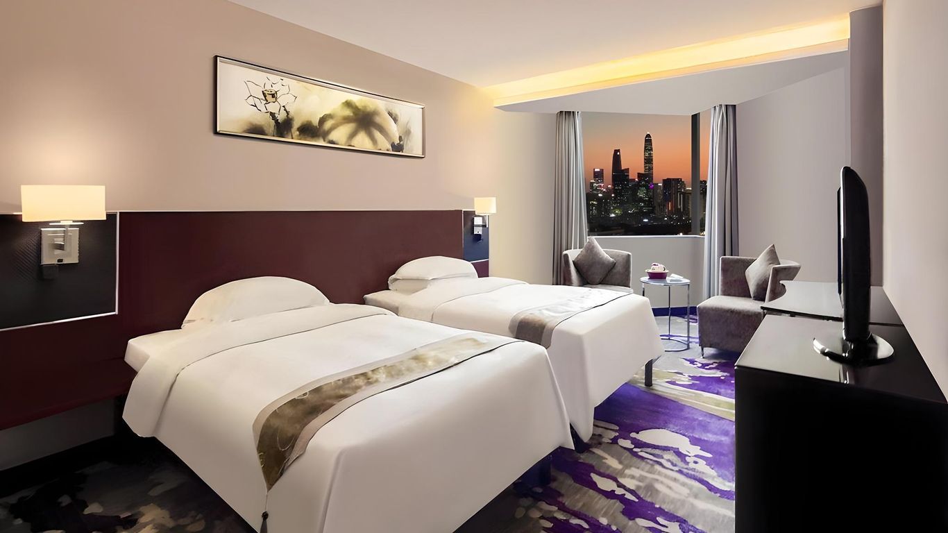 Pavilion Century Tower Hotel