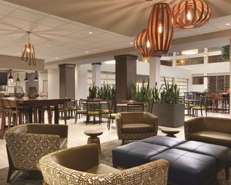 Embassy Suites by Hilton Bloomington/Minneapolis - Bloomington - Bar