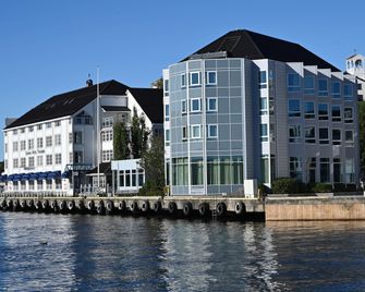 Clarion Hotel Tyholmen Arendal - Arendal - Gebäude
