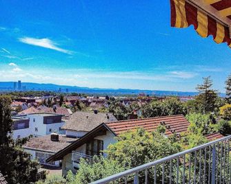 Apartment mit Fernsicht, nahe Schweizer Grenze - Weil am Rhein - Balcony