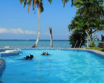 Namolevu Beach Bures - Tagaqe - Pool