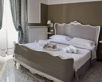 Affittacamere Angel 2 - La Spezia - Habitación