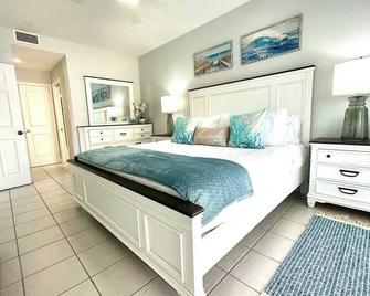 Regal Beach Club #322 - George Town - Bedroom