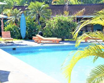 Costa Rica Surf Camp By Superbrand - Jacó - Piscina
