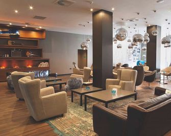 Motel One Manchester-Piccadilly - Manchester - Salon