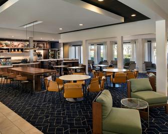 Courtyard by Marriott Bakersfield - Bakersfield - Resepsjon