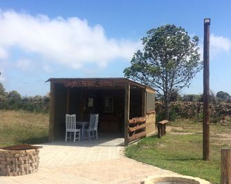 Hillcrest Lodge Tents - Nelanga - Plettenberg Bay - Innenhof