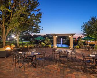 هيلتون ويلمينجتون/كريستيانا - نيوارك - شرفة مرصوفة