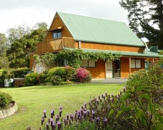 Waikare Cove - Russell - Building