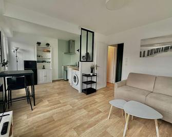 Sydney - studio avec loggia, accès direct plage - Courseulles-sur-Mer - Sala de estar