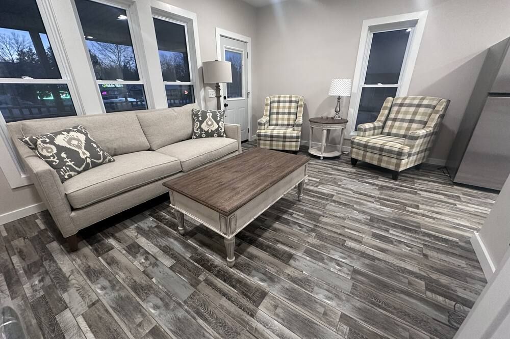 Beautiful 3-bedroom house in pleasant Big Rapids perfect for families - Big Rapids - Wohnzimmer