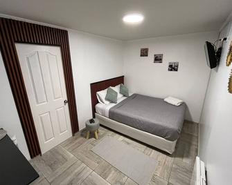 Private apartment '8 min' from the airport - Pudahuel - Chambre