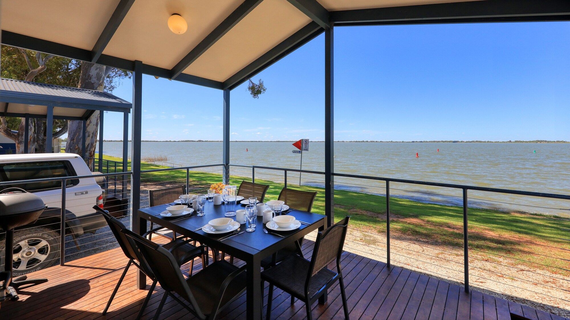 Lake Boga Caravan Park - Swan Hill - Balcony