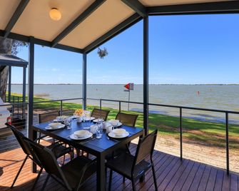 Lake Boga Caravan Park - Swan Hill - Balkon