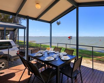 Lake Boga Caravan Park - Swan Hill - Balcony
