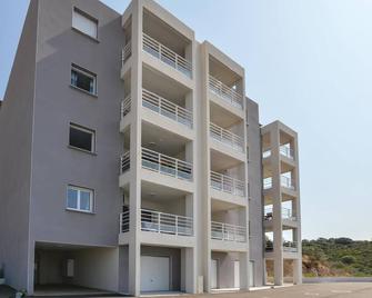 Gorgeous Apartment In Ajaccio With Wifi - Ajaccio - Bâtiment