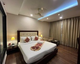 The West Inn - ורנאסי - חדר שינה