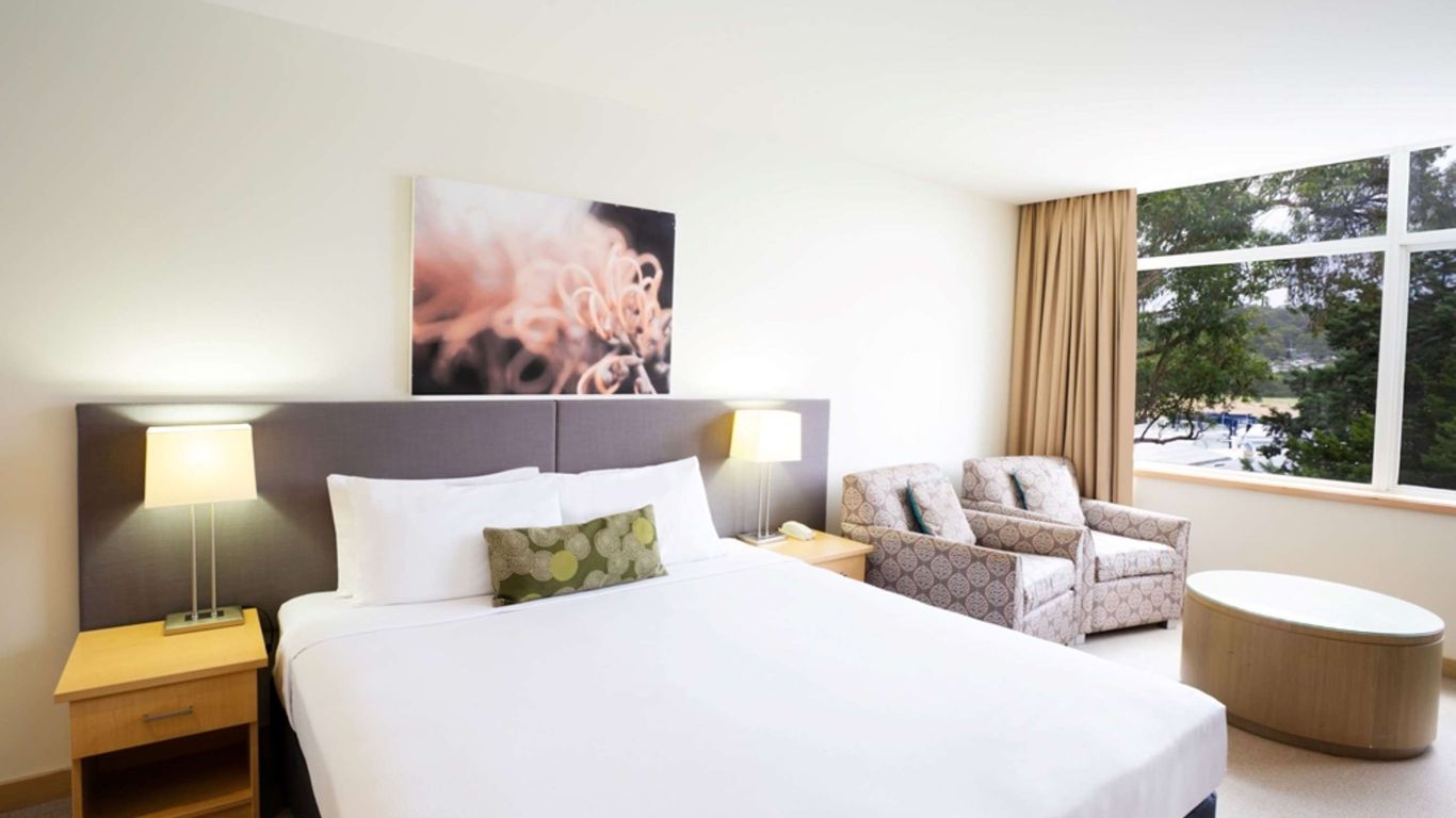 Mirage Hotel Newport