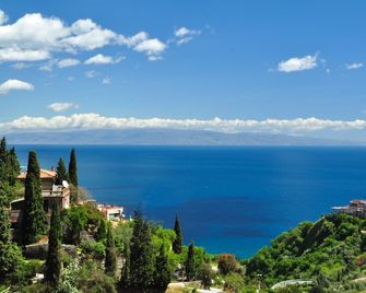 Hotel Condor - Taormina - Näkymät ulkona