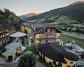 Hotel Pichlmayrgut - Schladming - Building
