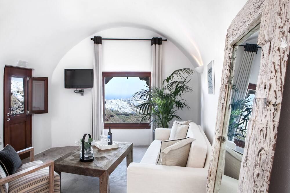 Honeymoon Petra Villas - אימרוויגלי - סלון