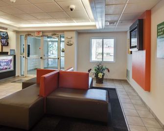 Motel 6 Brownsville, TX - Brownsville - Lobby