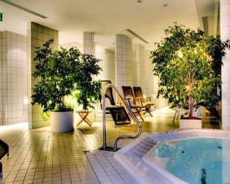 أتلانتا هوتل لايبزيج - ليبزيغ - حوض السباحة