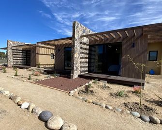 Estancia Cataviña Valle de Guadalupe - Guadalupe - Gebouw