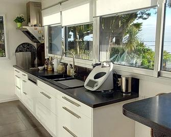 Direct access beach Morbihan - Damgan - Kitchen