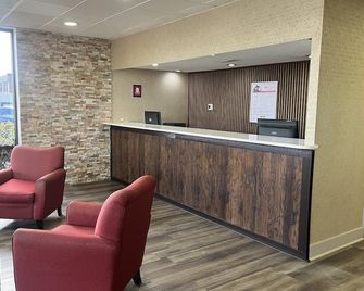 Red Roof Inn Manchester - Manchester - Recepce