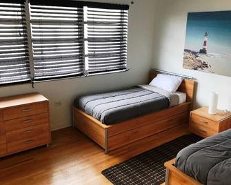 Beautiful Wide Bayfront Villa la Vue unit - Bay Harbor Islands - Bedroom