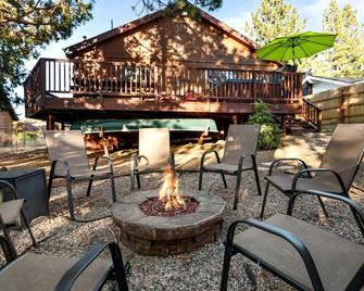 Villa Grove by Rather Be Properties - Big Bear Lake