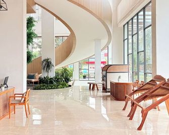 Illira Hotel Banyuwangi - Banyuwangi - Recepción
