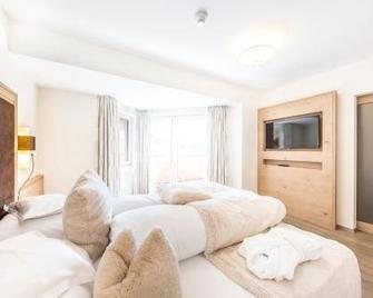 Superior Hotel Post Ischgl - Ischgl - Habitación