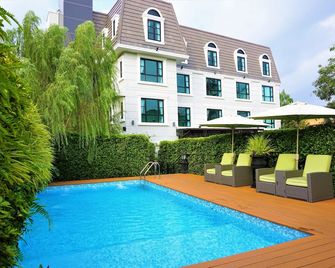 Marquise Boutique Hotel - Rayong - Piscina