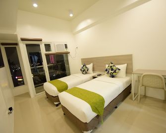 Eon Centennial Soho Hotel - Cebu City - Bedroom