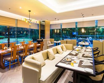 Grand Metropark Hotel Hangzhou - האנגג'ואו - מסעדה