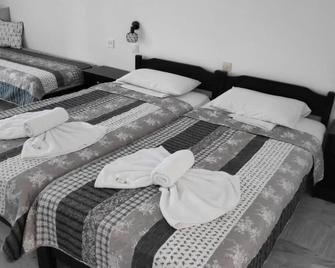 Arellis Hotel - Afytos - Bedroom