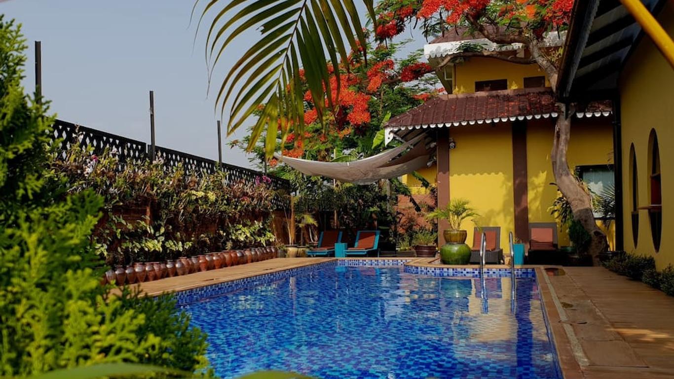 Thanakha Inle Hotel
