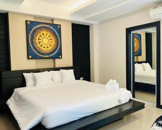 Phuket Lulu Hotel - Ratsada - Вітальня